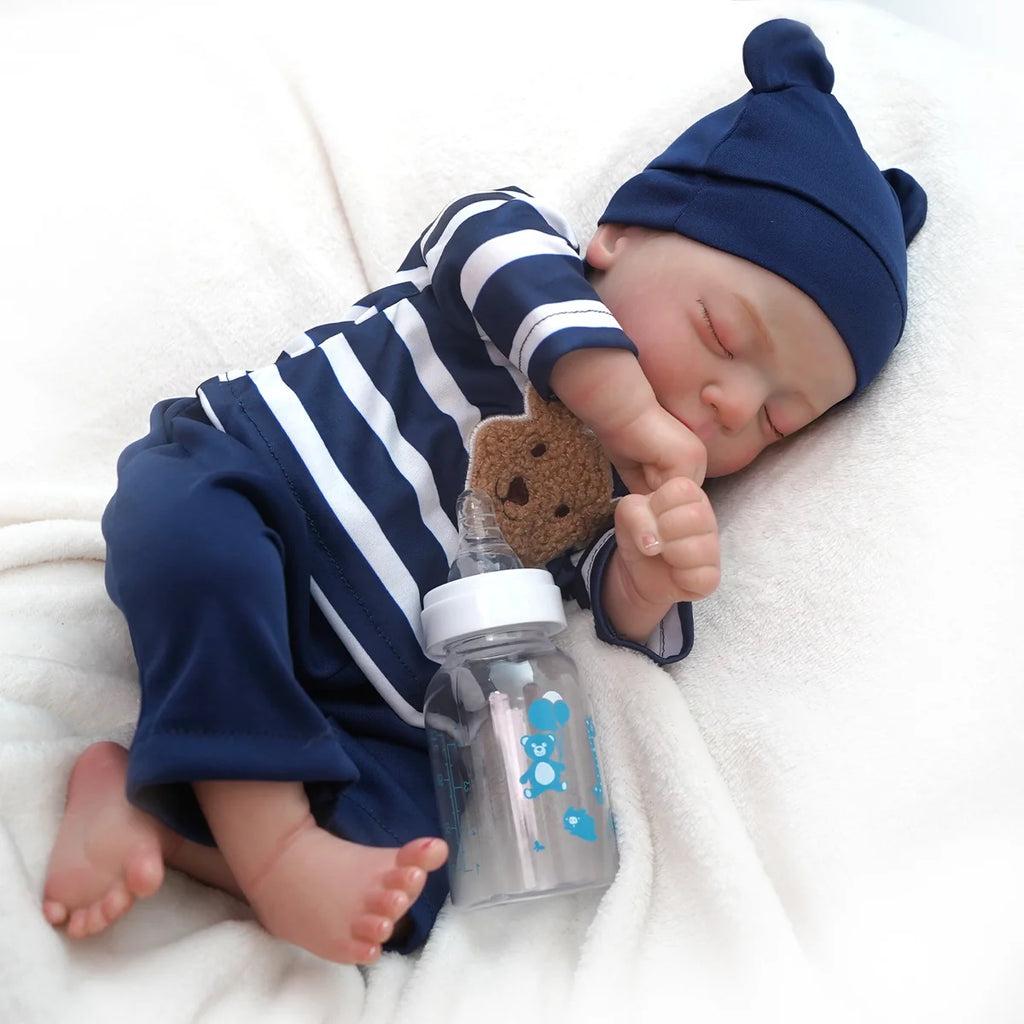 Boneco Bebê Reborn Menino Realista Silicone Conjunto de Roupa Chupeta Mamadeira e Pelúcia Original Completo