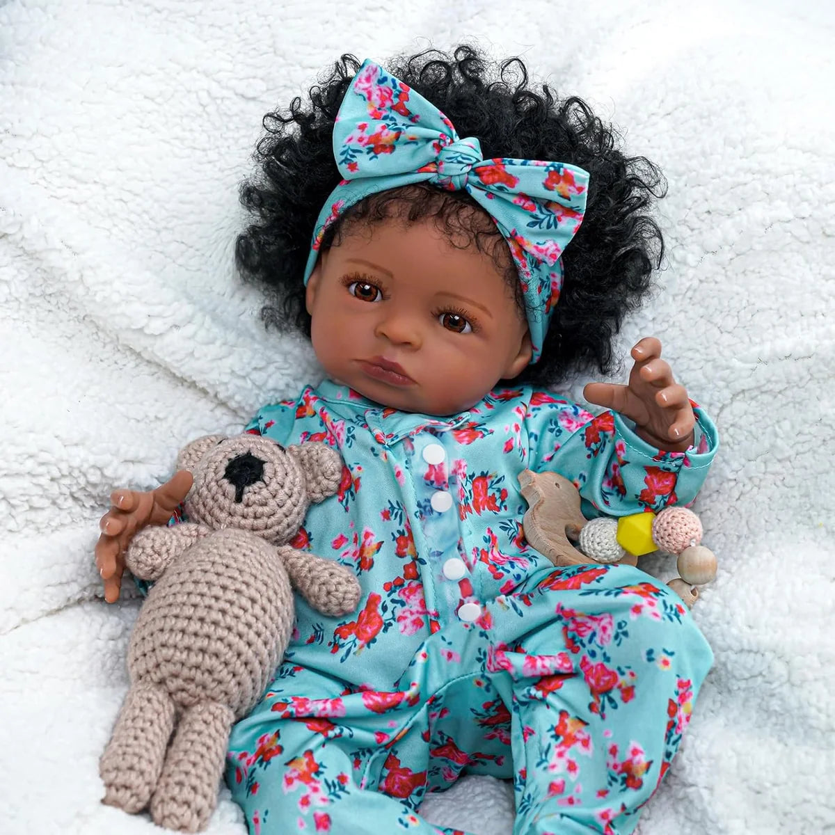 Boneca Bebê Reborn Realista Negra 55cm Silicone Conjunto de Roupa Chupeta Mamadeira e Pelúcia Original Completo
