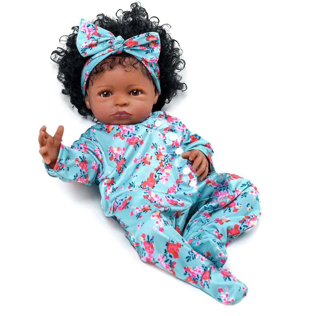 Boneca Bebê Reborn Realista Negra 55cm Silicone Conjunto de Roupa Chupeta Mamadeira e Pelúcia Original Completo