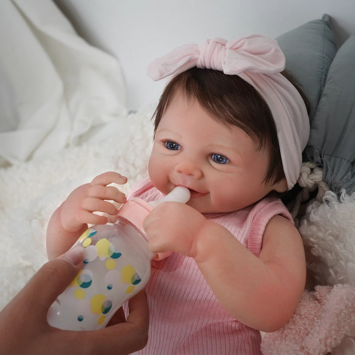 Boneca Bebê Reborn Realista Silicone Conjunto de Roupa Chupeta Mamadeira e Pelúcia