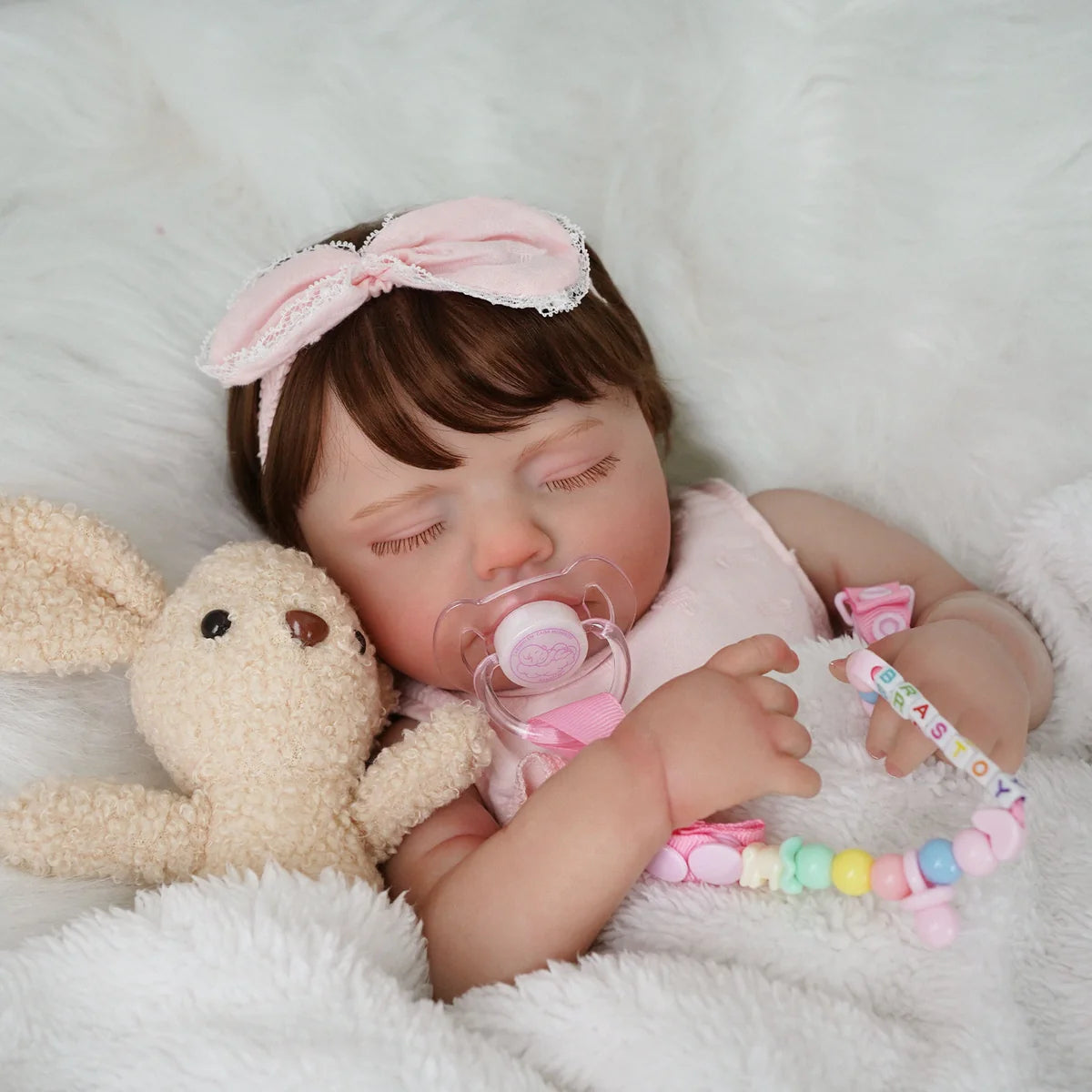 Bebê Reborn Boneca Realista Brastoy 48cm Boneca de Silicone Kit Conjunto de Roupa Chupeta Mamadeira e Pelúcia Original
