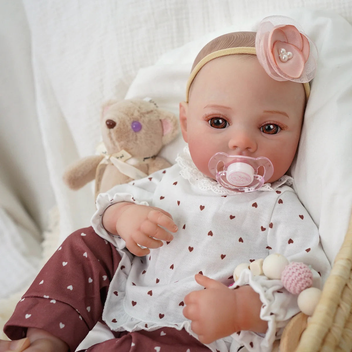 Boneca Bebê Reborn Silicone Realista 48cm Original Kit Acessórios Conjunto Roupa Mamadeira Chupeta Pelúcia Fralda Certidão