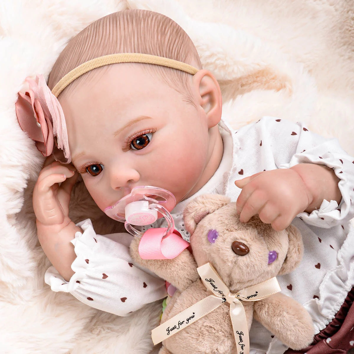 Boneca Bebê Reborn Silicone Realista 48cm Original Kit Acessórios Conjunto Roupa Mamadeira Chupeta Pelúcia Fralda Certidão