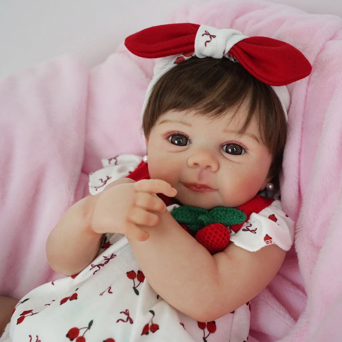 Boneca Bebê Reborn Silicone 48cm Conjunto de Roupa Mamadeira Chupeta Pelucia Brastoy