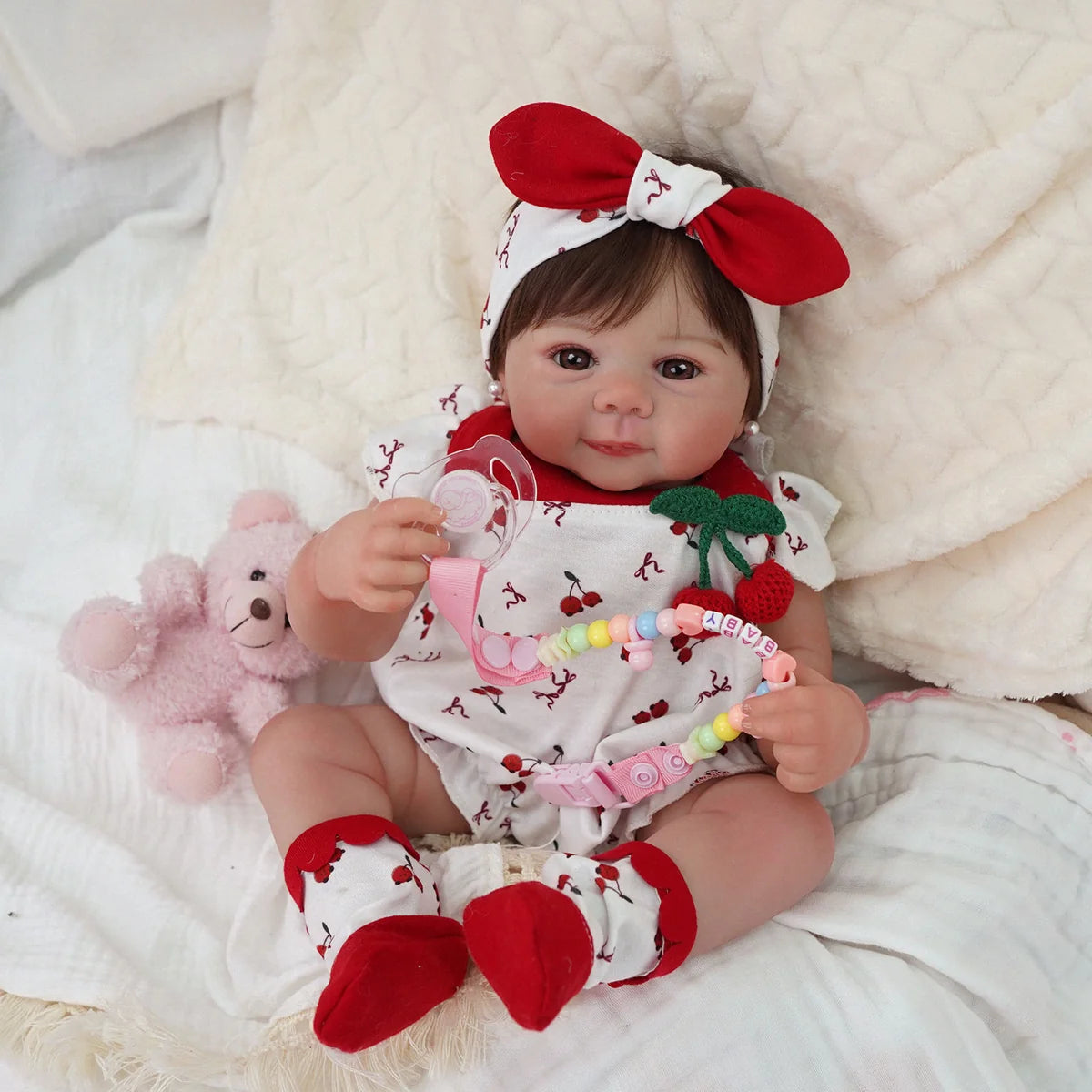 Boneca Bebê Reborn Silicone 48cm Conjunto de Roupa Mamadeira Chupeta Pelucia Brastoy