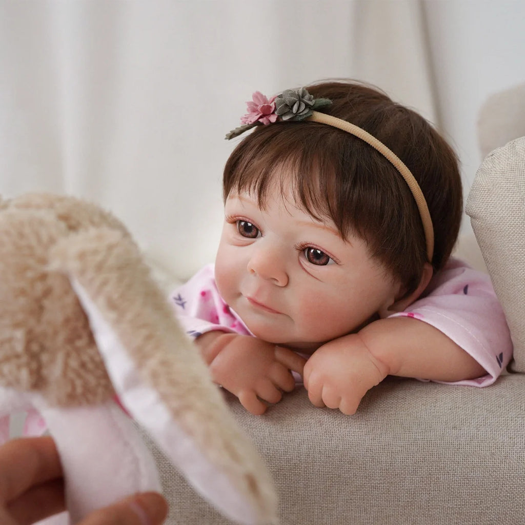 Boneca Bebê Reborn Silicone 48cm Conjunto de Roupa Mamadeira Chupeta Pelucia Brastoy